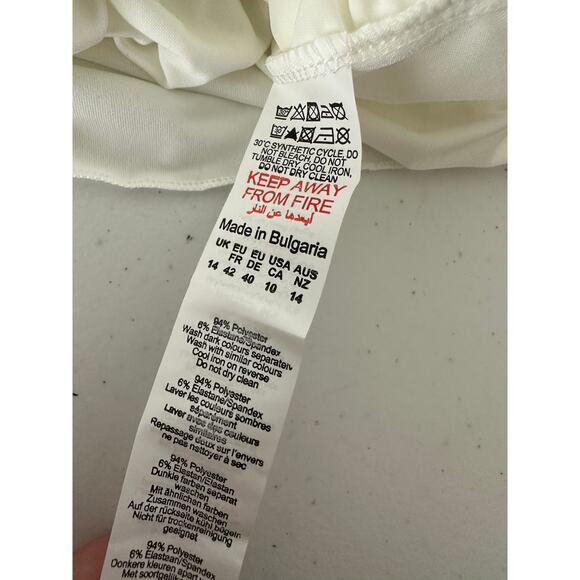 PrettyLittleThing Women 10 White Slinky Buckle Detail Top Halter Shirt NWT - Picture 7 of 7